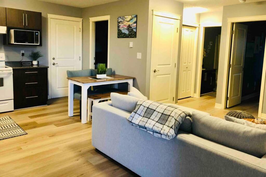 Appartement Olympic Views - Cozy Modern 2br Victoria